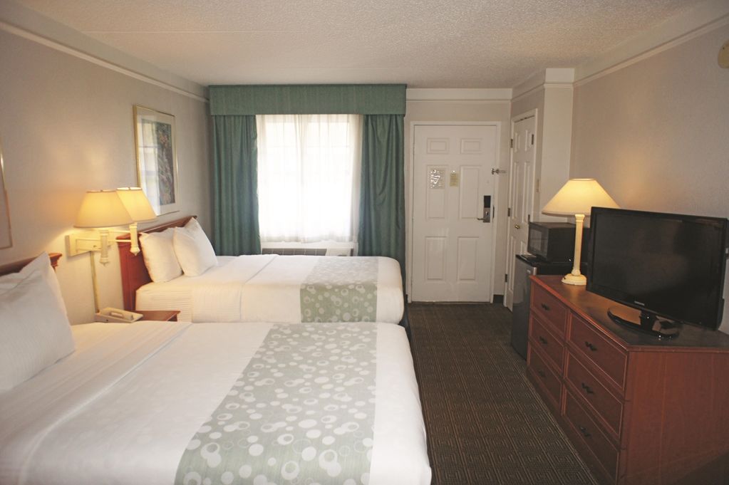 Baymont by Wyndham Jacksonville Orange Park Værelse billede